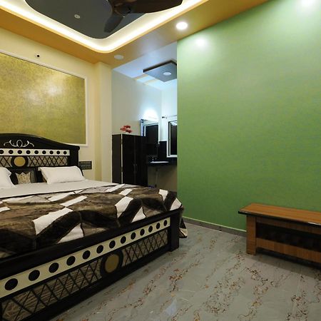 Coconut Homestay Hampi Buitenkant foto